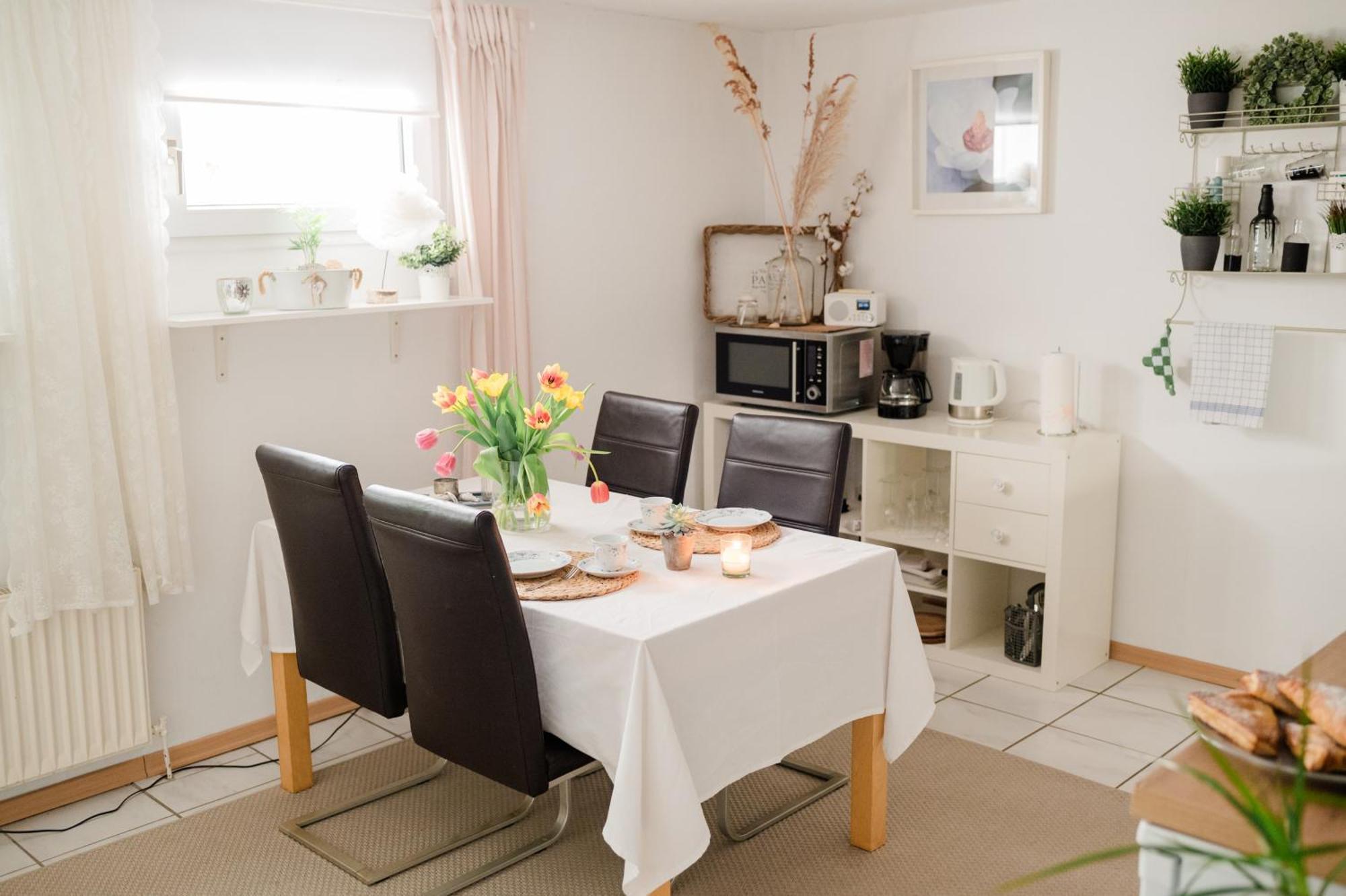 Buchlindenweg - Zimmer & Ferienwohnung Breitscheid  Екстериор снимка